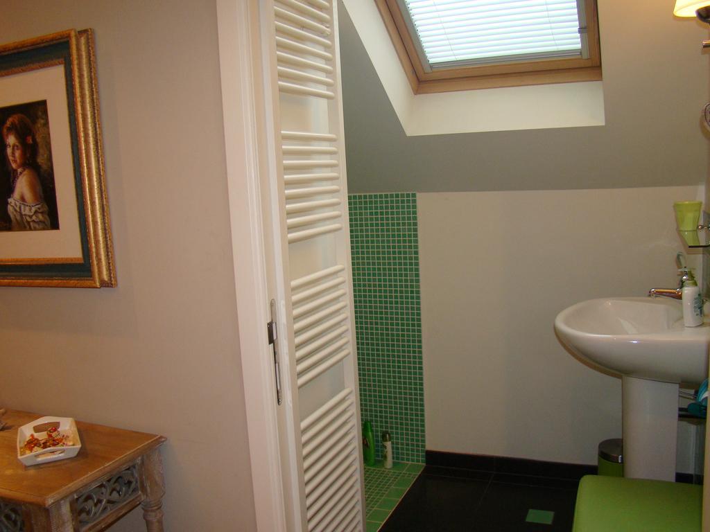 Lovendegem B&B Sogni D'Oro الغرفة الصورة